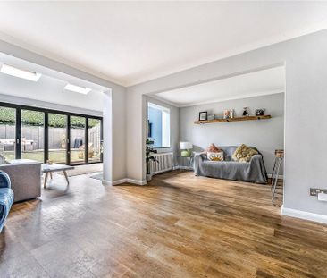 3 bedroom semi-detached house to rent - Photo 3