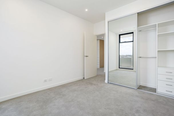 305/101B Lord Sheffield Circuit, Penrith - Photo 1