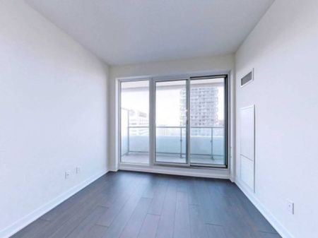 For Lease - 2221 yonge Street Unit# 3610, Toronto, Ontario - Photo 4