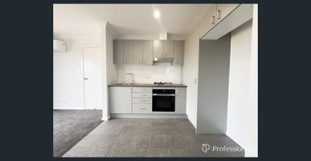 3 Bedroom Duplex For Lease in Moore Creek - Photo 5