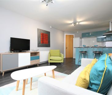 Modern & Stylish 2 Bed with parking, Duke St Available 27/4/2026 - Photo 6
