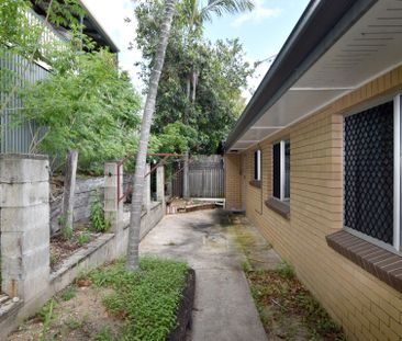 PLEASANT DUPLEX IN QUIET STREET - Photo 1