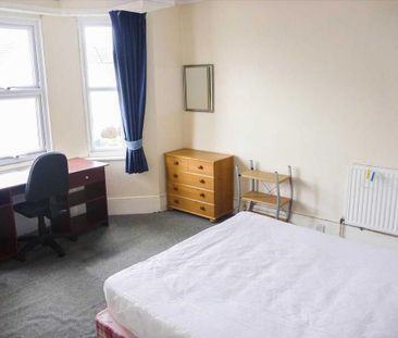 4 bedroom detached house to rent - Photo 6