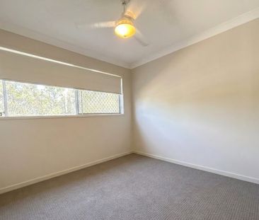 Modern Family Home! - Photo 6