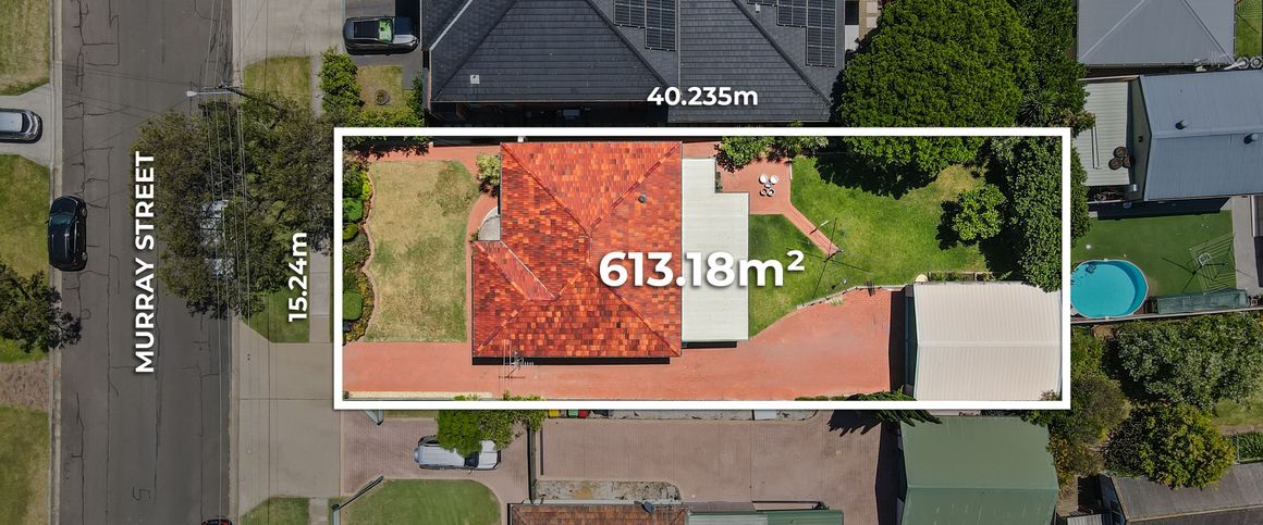 THREE BEDROOM HOUSE! - Photo 1