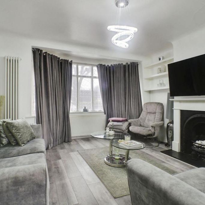 4 bedroom terraced house to rent - Photo 1