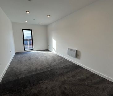Burlington Square - Photo 3