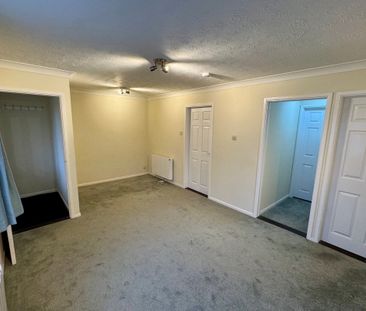 Gorse Close - Photo 3