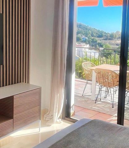 Luxury Apartment for rent in Benahavís, Spain - Photo 5