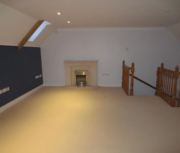 2 bedroom semi-detached house to rent - Photo 3