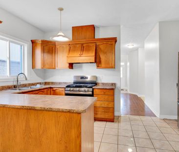 For Lease - 40 Highland Terrace, Bradford West Gwillimbury, Ontario - Photo 6