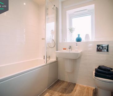 3 bedroom semi-detached house to rent - Photo 4