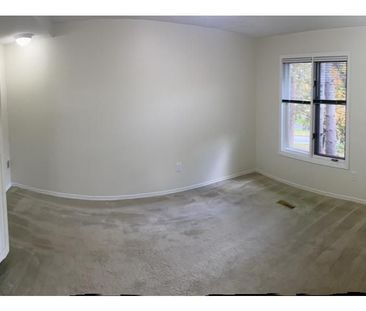 For Lease - 4146 Wheelwright Crescent, Mississauga, Ontario - Photo 2