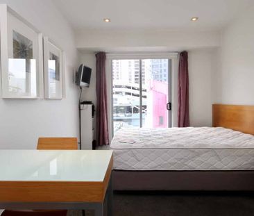 SUNNY FURNISHED - PRIVATE STUDIO - Photo 4