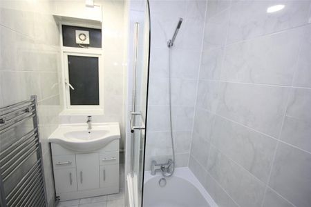 3 bedroom apartment to rent - Photo 5