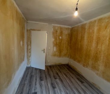 Komplett sanierte 3 Zimmer Wohnung mit Balkon in Duisburg zu vermieten - Photo 1