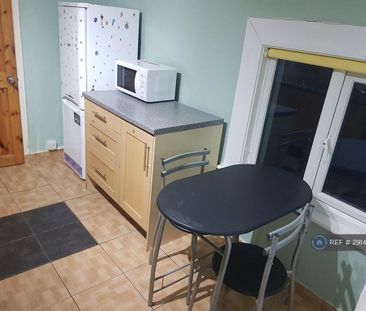 1 bedroom maisonette to rent - Photo 3