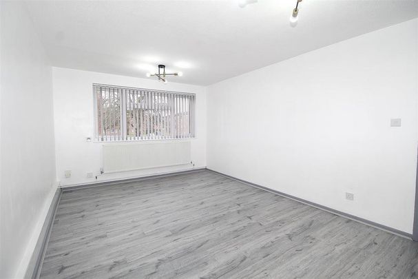 3 bedroom apartment to rent - Photo 1