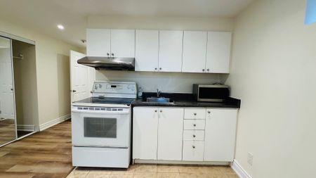 For Lease - 435 Cummer Avenue, Toronto, Ontario - Photo 3