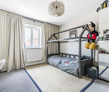 4 bedroom detached house to rent - Photo 6