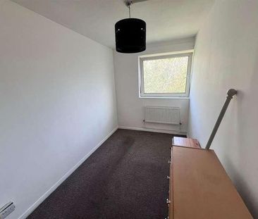 Dunsmore Close, Southsea, PO5 - Photo 4