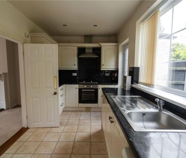 3 bedroom terraced house to rent - Photo 6