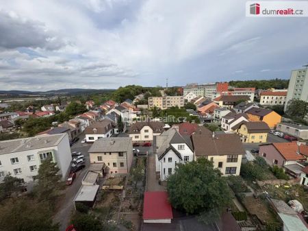 pronájem světlého udržovaného bytu 3+1 s balkónem Riegrova - Příbram - Photo 4