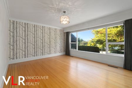 House in Vancouver West Side, BC - Photo 2