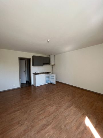 Location Appartement 2 pièces 33m² - Photo 5