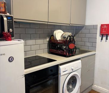 Studio Flat, Thornton Heath, CR7 - Photo 5