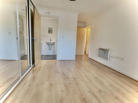 2 bedroom apartment to rent - Photo 2