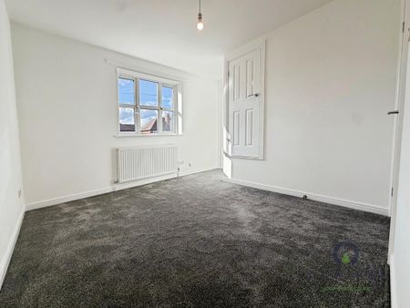 2 bedroom semi-detached house to rent - Photo 3