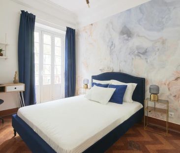 Room in a shared 7-bedroom apartment for rent in Lisbon - Foto 6