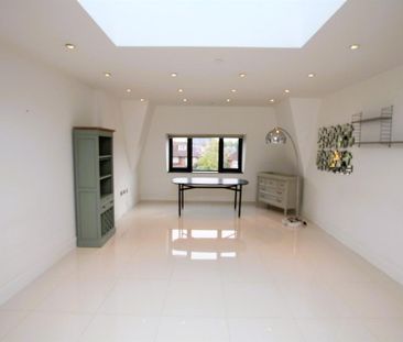 3 bedroom apartment to rent - Photo 1