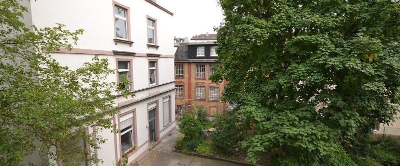 City-Residence: Helle Nordend-Wohnung mit Balkon Nähe Merianplatz - Photo 1