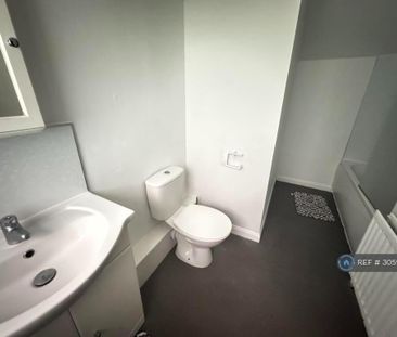 2 bedroom semi-detached house to rent - Photo 3