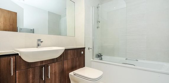 Studio to rent - Photo 2