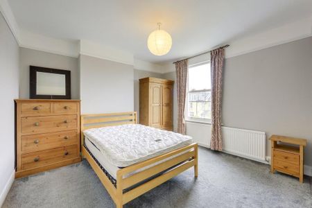 3 bedroom terraced house to rent - Photo 4