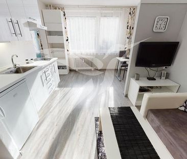 Pronájem bytu 1+kk 33 m² - Fotografie 2