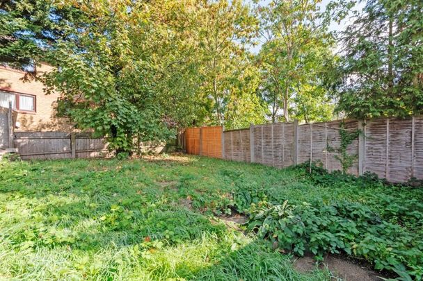 Greenhill Road - Photo 1