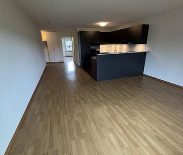 4.5-Zimmer-Wohnung mit Weitblick - zentral & modern - Photo 6