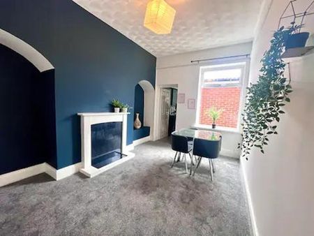 King's Place - Photo 2