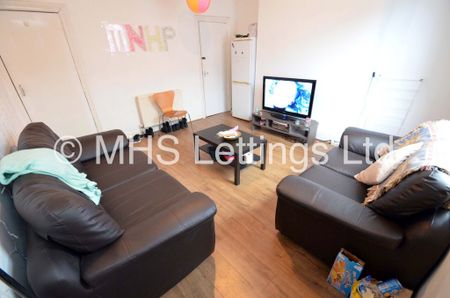 5 Bedroom Mid Terraced House for rent in Brudenell View - Photo 2