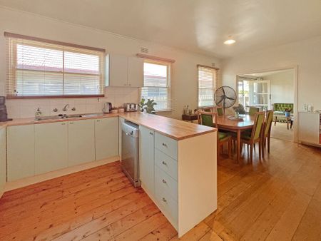 108 Isabella Street, Geelong West - Photo 3