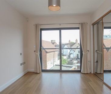 2 bedroom apartment to rent - Photo 6
