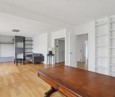Location Appartement 4 pièces Meublé 132m² PARIS 16ème - Photo 5