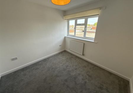 High Street, Quarry Bank, Brierley Hill - Photo 2