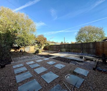 3 bedroom semi-detached house to rent - Photo 6