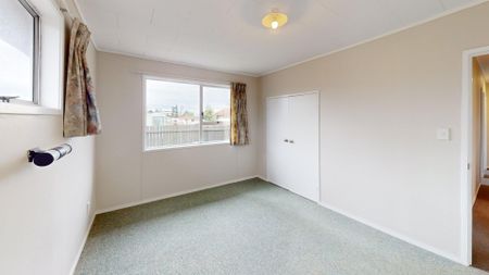 Shannon - 3 bedrooms - Photo 2