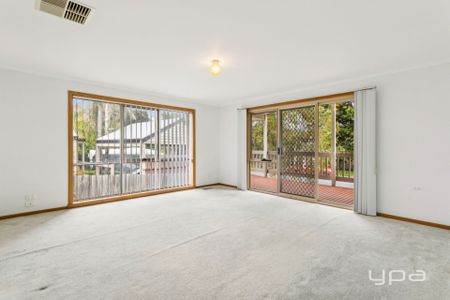 1B Iolanda Street, Rye – Spacious Family Living in a Leafy Location - Photo 3